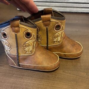 Infant Twister Booties